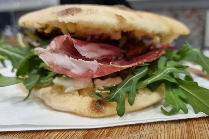 Taste Puccia, Lecce's sandwich and wine - Photo 1 of 5