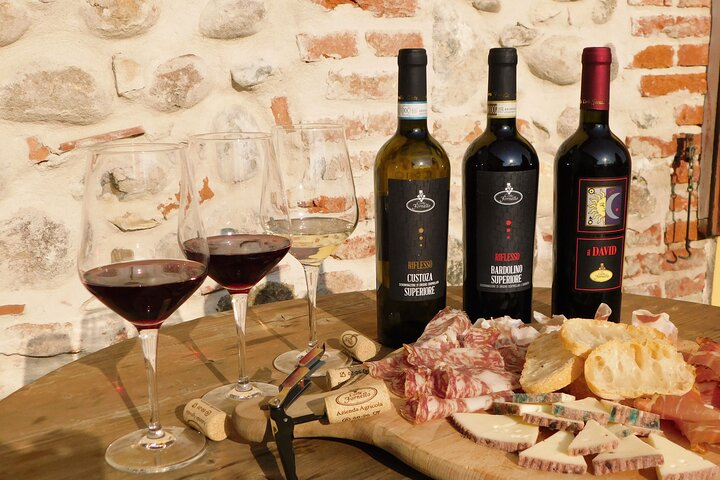 Tasting Activity of barrel aged-wines in Valeggio - Photo 1 of 6