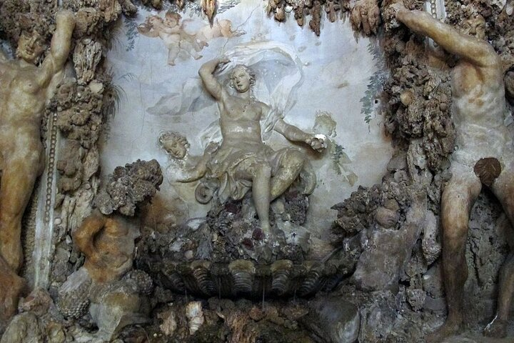 The Art of Living in Florence, with an Exclusive Private Palace Visit - Photo 1 of 4