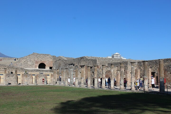 The beautiful Pompeii, two-hour tour to discover the hidden places of the city - Photo 1 of 19