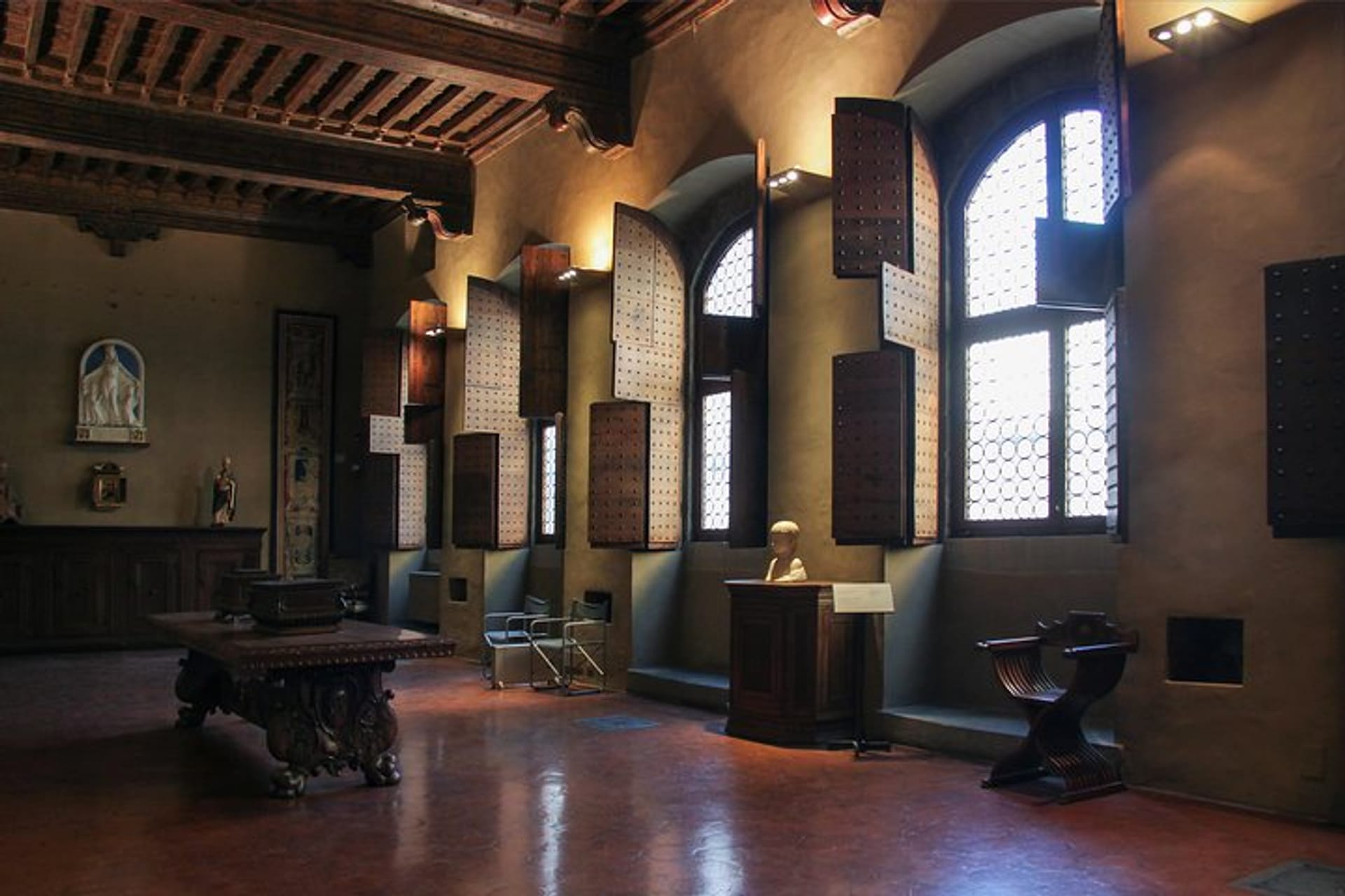 The Florentine House of the 14th Century: 1 hour tour in the Renaissance  life in Florence | Pelago, image size:1920x1280