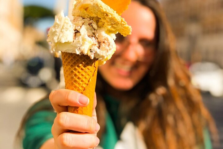 The romantic side of Rome (Fall in love again) - Private tour with a local - Photo 1 of 12