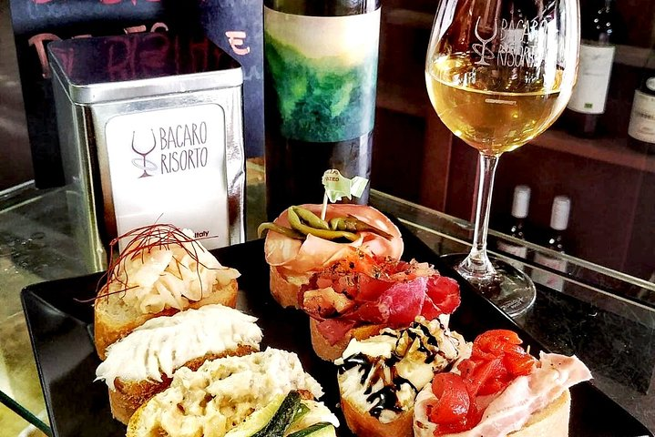 Brunetti's Venice: A Culinary Journey Through Leon's Mysteries - Photo 1 of 16