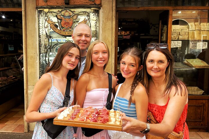 Ultimate Food Tour by Golf Cart