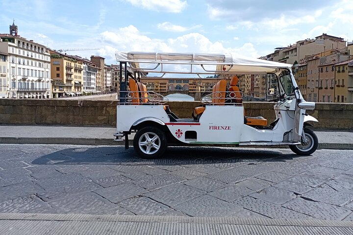 Tour of Florence OldTown in golf cart etuktuk (Minimum 2 PAX) - Photo 1 of 23