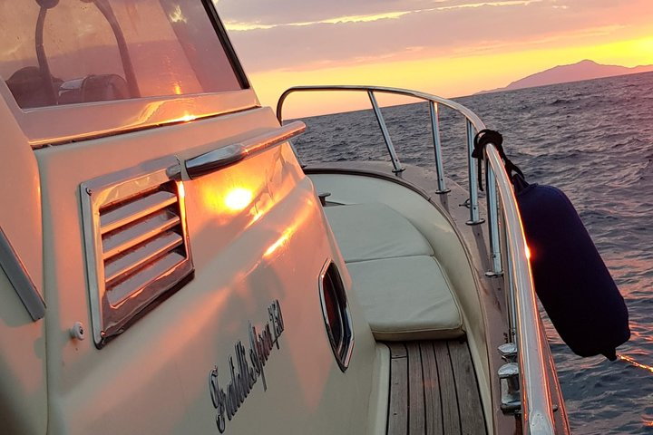 Tour privato in barca fra le meraviglie di Positano e della costiera Amalfitana - Photo 1 of 7