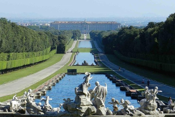 Tour Royal Palace of Caserta + "La Reggia" Outlet - Photo 1 of 2