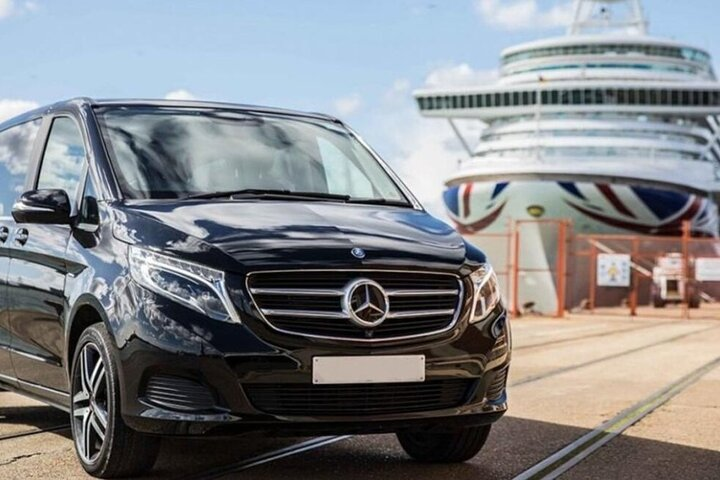 Private Transfer to Rome Airport (FCO)(CIA) from Civitavecchia - Photo 1 of 7