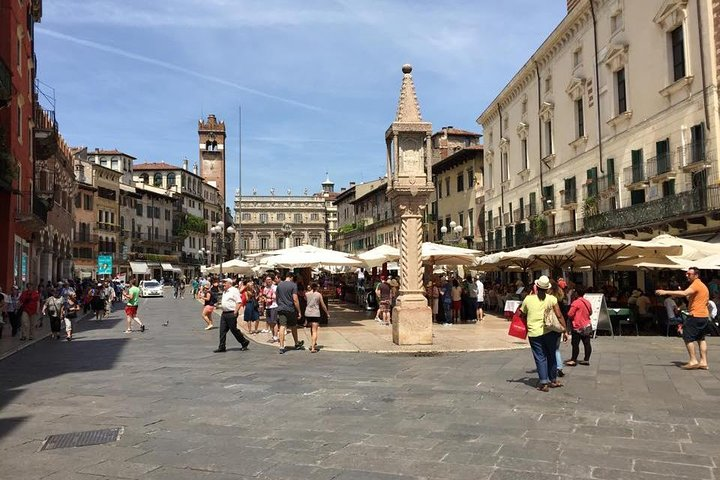 Piazza delle Erbe in Verona