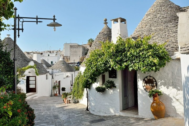 Trip to Alberobello with trullo entrance and transfer from Matera - Photo 1 of 7