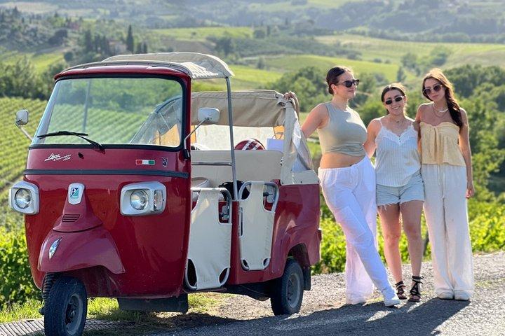 Fun Tuk-Tuk Excursion in Tuscany With Music & Drinks on board - Photo 1 of 18