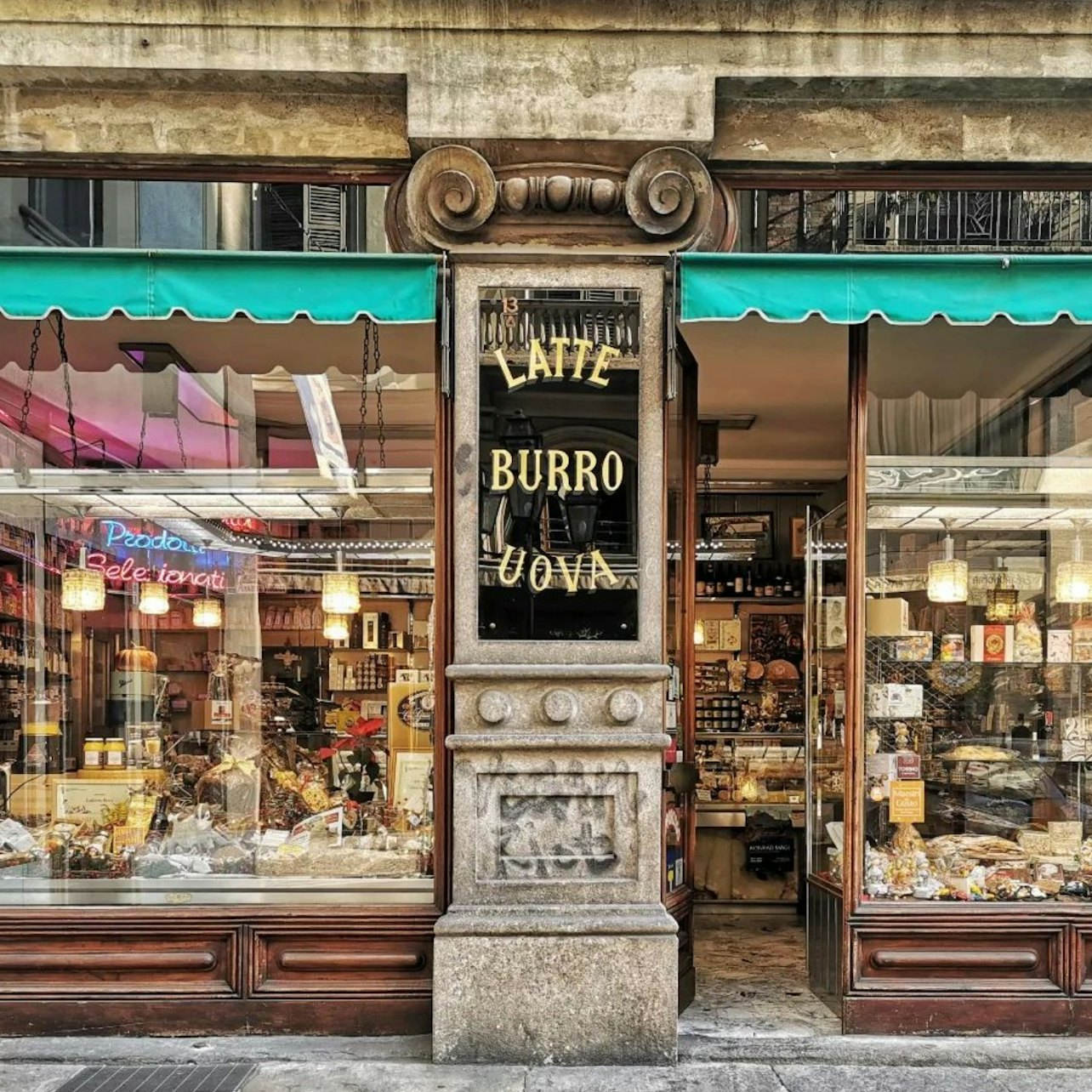 Turin: Guided Food Tour with Chocolate and Wine Tasting - Photo 1 of 12