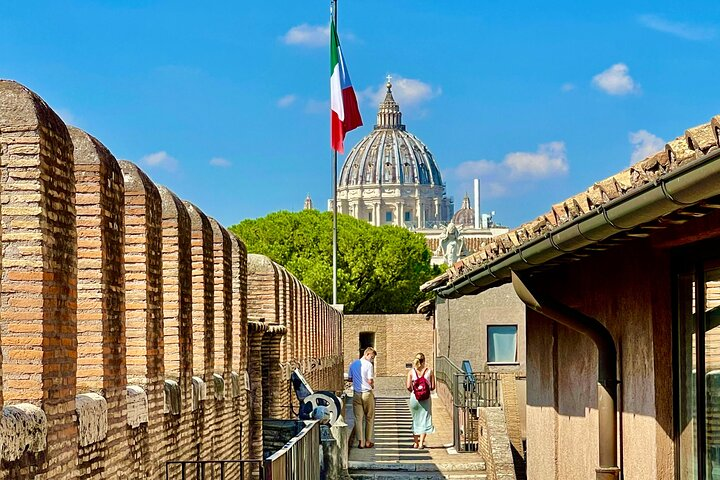 Exclusive Private Tour Vatican Museum, Sistine Chapel, and Castel Sant'Angelo