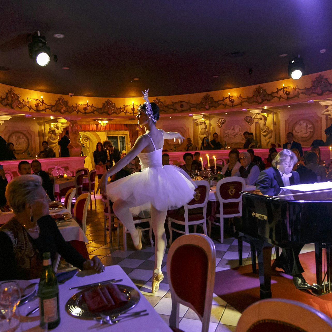 Venice Dinner Show - Photo 1 of 1