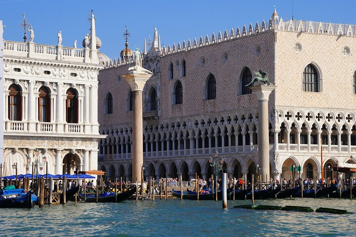 Private 3 hrs Venice Tour: St Mark's, Walking tour & Boat tour - Photo 1 of 13