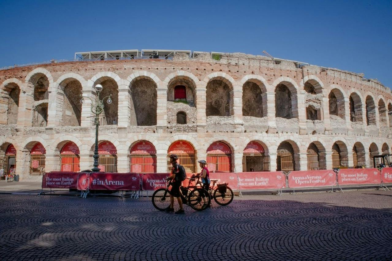 Verona: E-Bike Tour - Photo 1 of 5