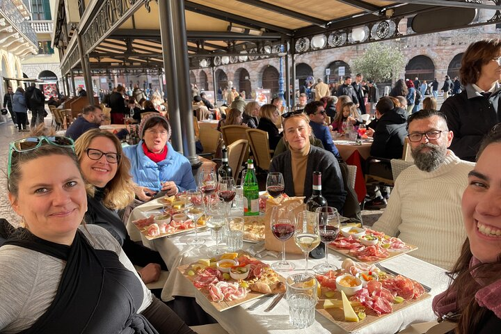Verona: Food Tasting and Walking Tour with Cable Car - Photo 1 of 24