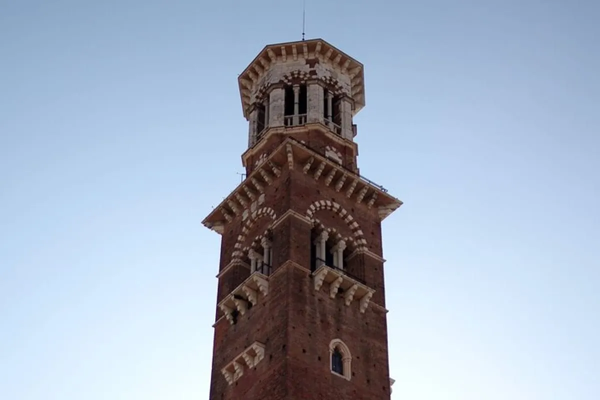 ヴェローナ の Verona - Private Guided Walking Tour | Pelago