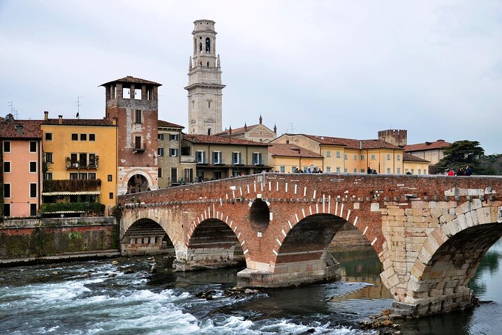 Verona - Private Guided Walking Tour - Photo 1 of 11