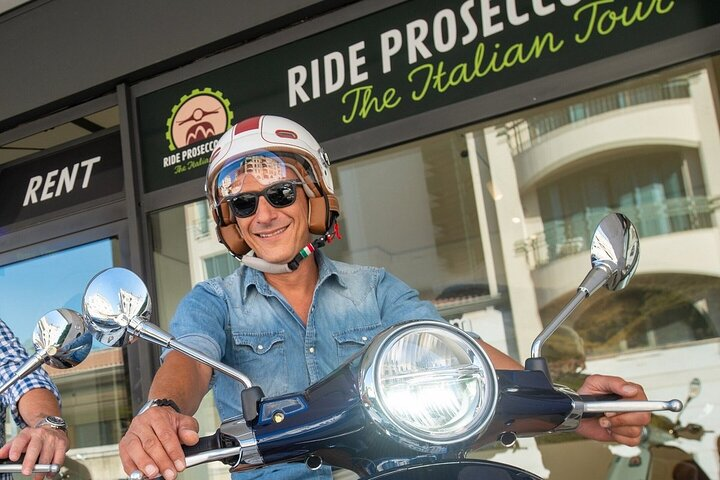 Vespa 125 rental to explore the UNESCO Hills - Photo 1 of 5