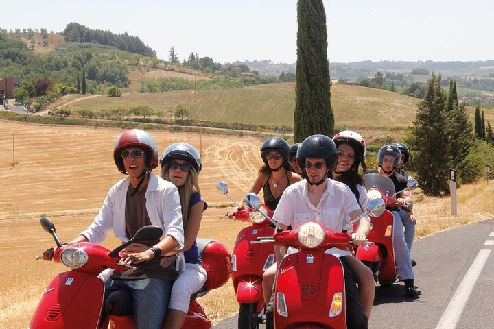 Chianti Vespa Adventure – Small Group from Florence - Photo 1 of 20