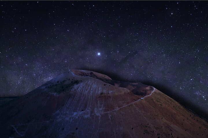VESUVIUS BY NIGHT route without crater with Volcanological Guides - Photo 1 of 13