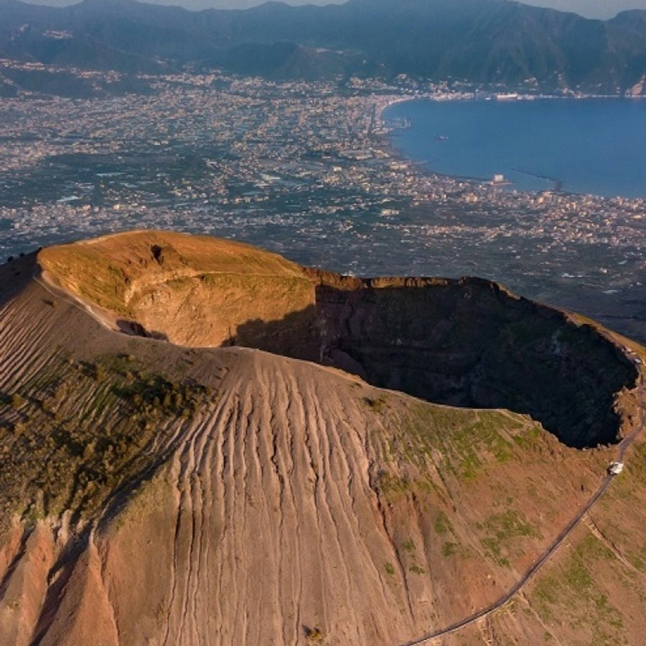 Mount Vesuvius: Entry + Roundtrip from Ercolano by Vesuvio Express - Photo 1 of 4