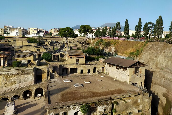 Grand Tour Herculaneum, Vesuvius & Pompeii - Photo 1 of 2