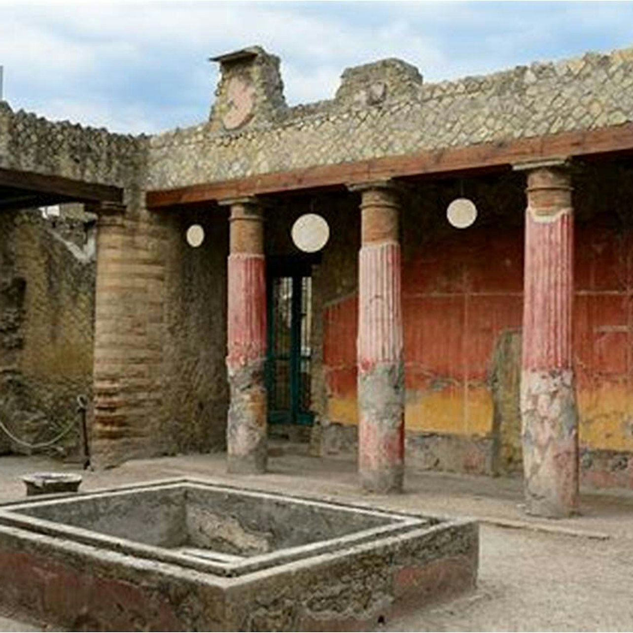 Herculaneum & Mount Vesuvius: Skip The Line Ticket + Roundtrip from Naples - Photo 1 of 4