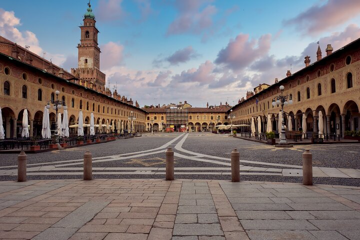 VIP Experience to Pavia and Vigevano - Photo 1 of 9
