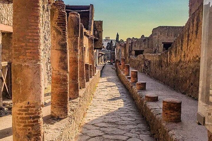 Visit Pompeii from Positano with Pizza Lunch - Photo 1 of 7