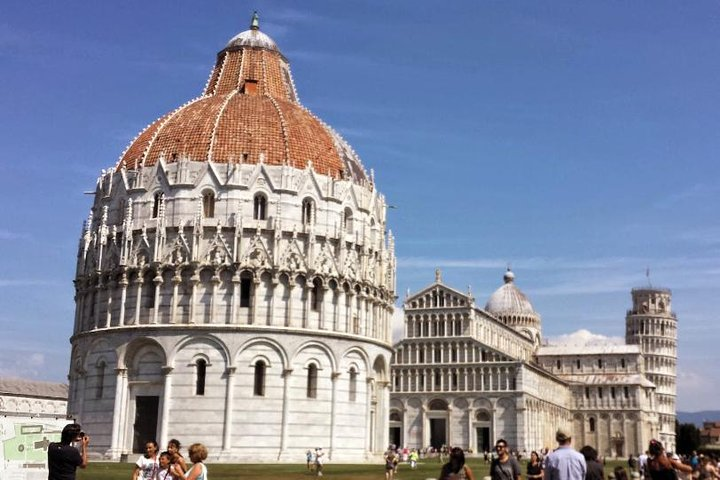 Visit with an authorized guide the Plaza de la Catedral and all its monuments - Photo 1 of 3