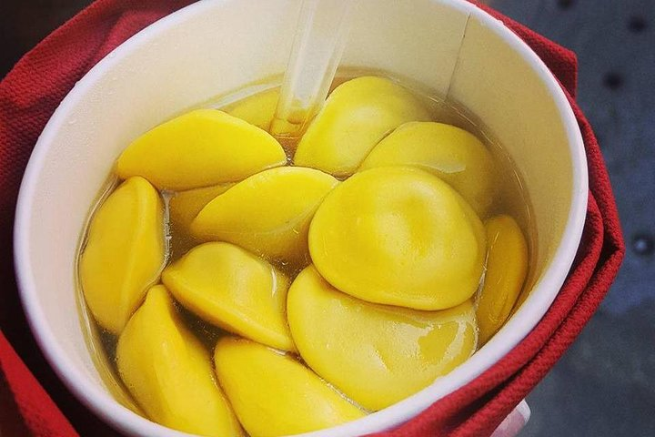 Tasting of walking anolini