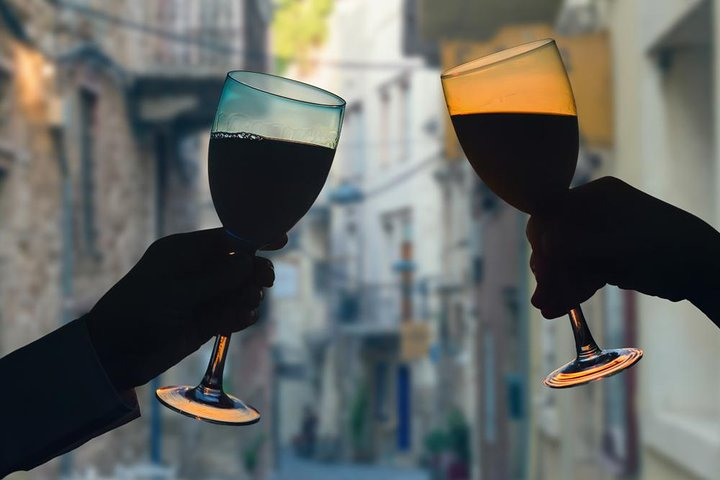 Verona by Moonlight: A Nighttime Path Through History and Romance - Photo 1 of 7