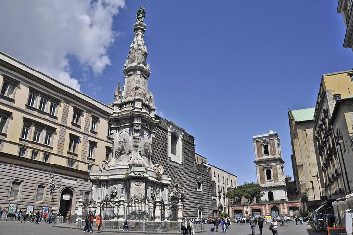 Piazza del Gesù 