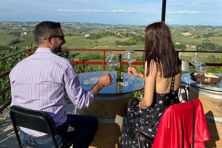 "Between Langhe and Monferrato" - Wine Tasting and Cellar Visit - Photo 1 of 17