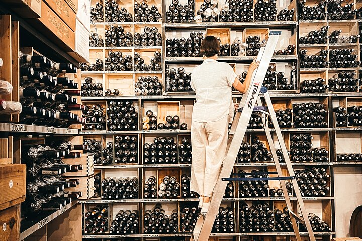 Wine Tour of the small producers in Montepulciano - Photo 1 of 3