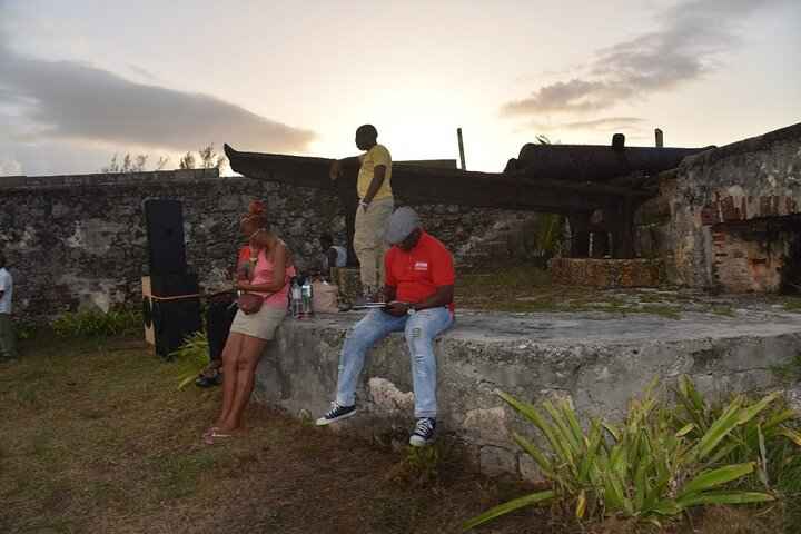 4 IN 1 Private & Customize Day Trip To Negril Including Entry Fee - Photo 1 of 17