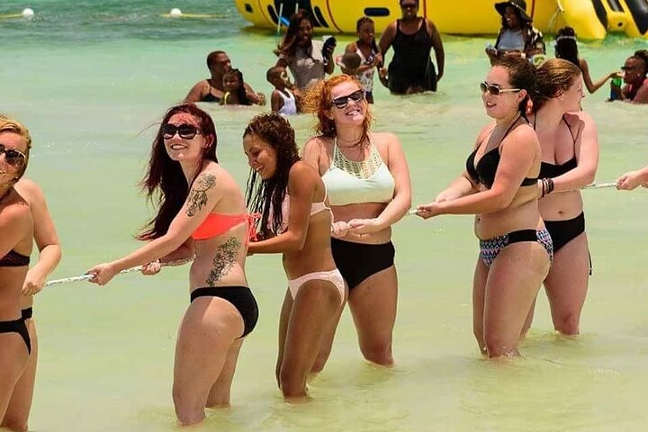 Beach/Parasailing and Jet Ski Experience with Transportation - Photo 1 of 8