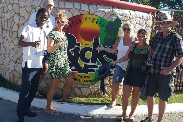 Bluehole and Rick's Cafe Combo Tour from Montego Bay Resorts  - Photo 1 of 9