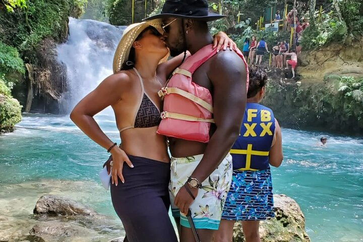 Full-Day Tour to the Blue Hole and Dunn's River Falls - Photo 1 of 8