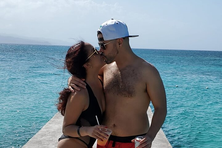 Jet skiing & Shopping on the Beach - Photo 1 of 12