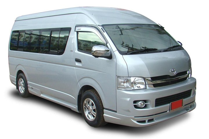 Kingston Airport to & From Sandals Ocho Rios Transfer - Photo 1 of 6