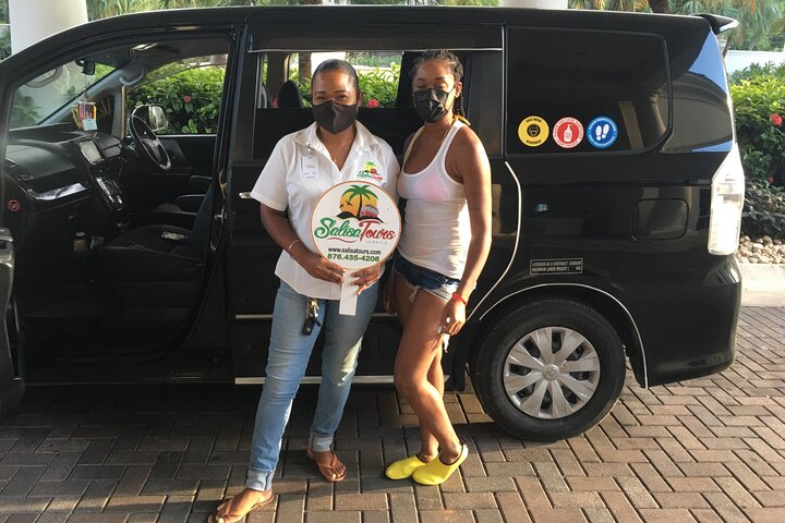 Kingston TOUR/AIRPORT Transportation Only  - Photo 1 of 6