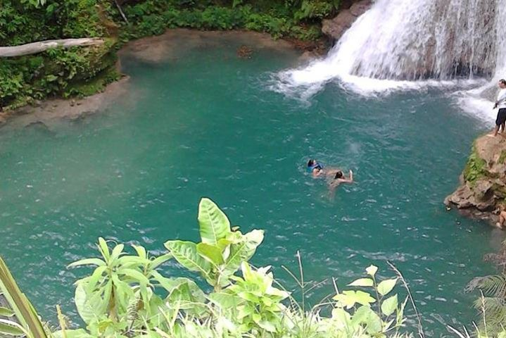 Irie Blue Hole (Island Gully)