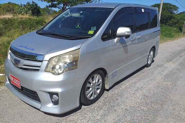 Our very clean and comfortable vehicle that will be used to transport you from the airport to your place of stay