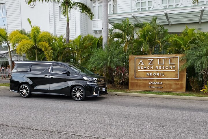 Private: Montego Bay Airport- Negril Resorts on the beach  - Photo 1 of 9