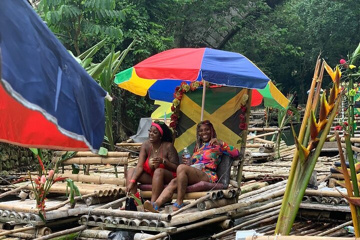 Private Montego Bay Jamaica Airport Transfer to Hotels in Negril - Photo 1 of 3