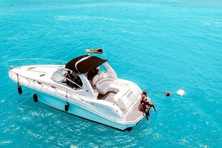 Private Yacht with snorkelling from Montego Bay - Photo 1 of 7