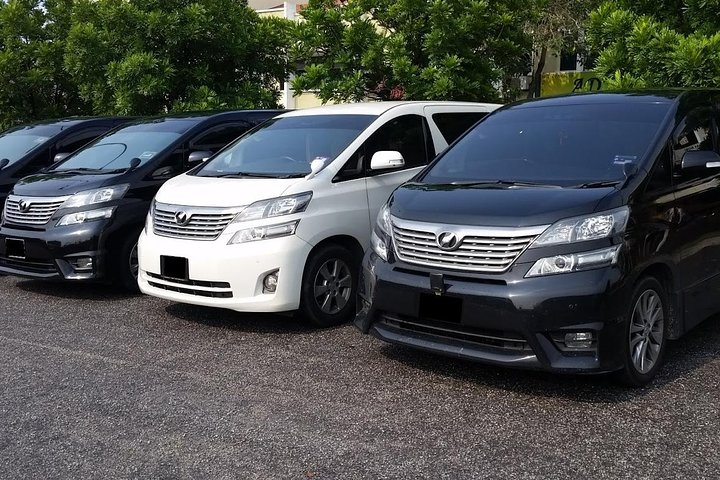 Private Airport Transfers guarantees a hassle -free trip with private transportation at its finest 24/7 hours a day.